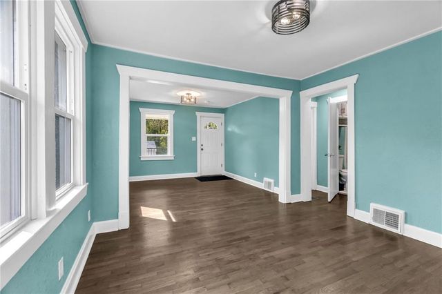 2124 Lafayette Avenue, Kansas City, KS 66104