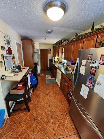 258 Kenilworth Circle, Stone Mountain, GA 30083