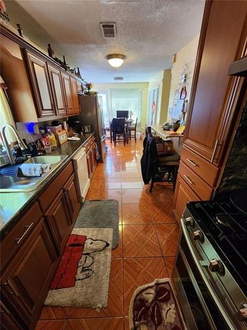 258 Kenilworth Circle, Stone Mountain, GA 30083