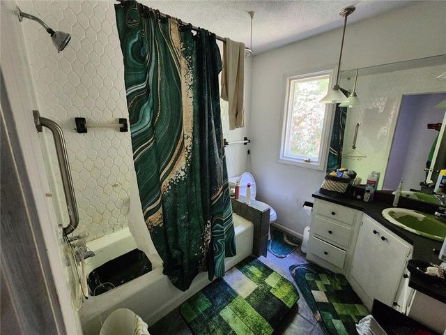 258 Kenilworth Circle, Stone Mountain, GA 30083