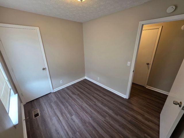 812 Shawnwood Cir, Nashville, TN 37218