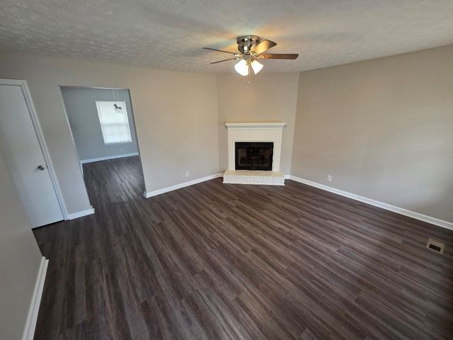 812 Shawnwood Cir, Nashville, TN 37218