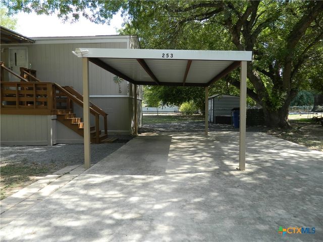 253 Elm Drive, Mcqueeney, TX 78123