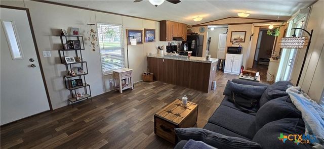 253 Elm Drive, Mcqueeney, TX 78123