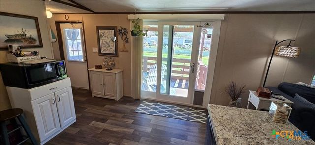 253 Elm Drive, Mcqueeney, TX 78123