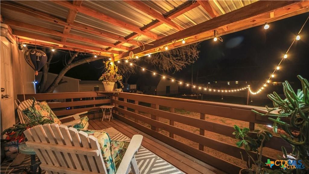 253 Elm Drive, Mcqueeney, TX 78123