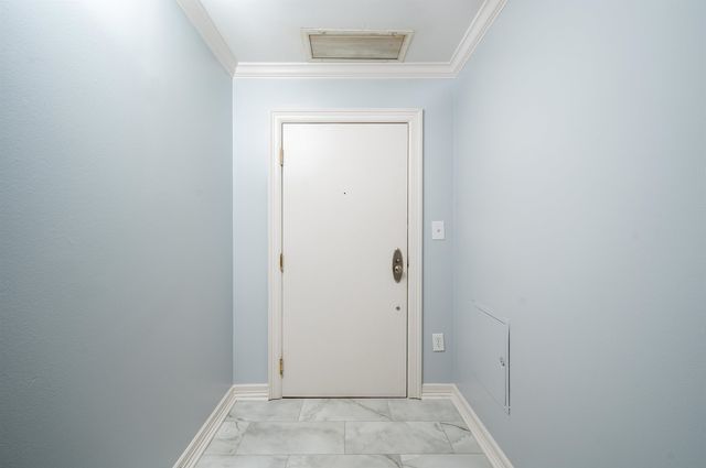 655 S Riverside Dr Ph 1405, Memphis, TN 38103