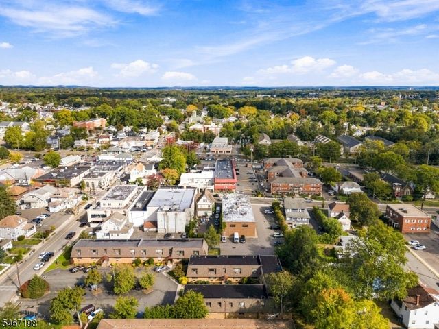 164 Diamond Bridge Ave 9, Hawthorne Boro, NJ 07506
