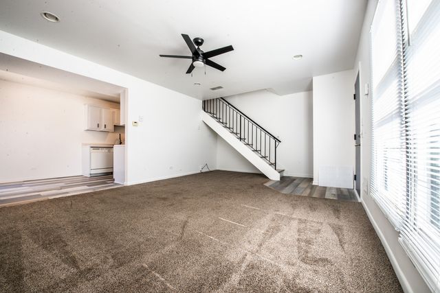 1799 Jamestown Circle, Hoffman Estates, IL 60169