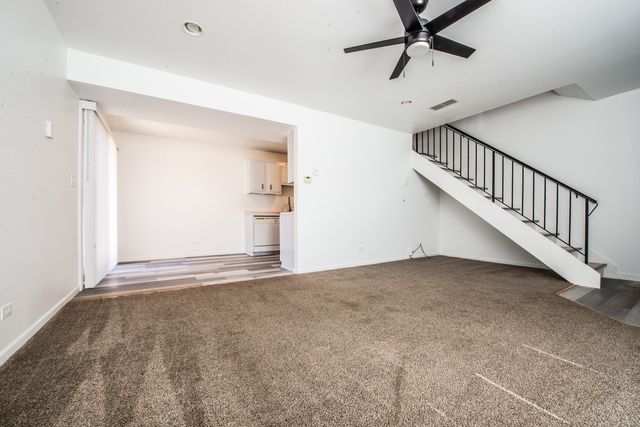 1799 Jamestown Circle, Hoffman Estates, IL 60169