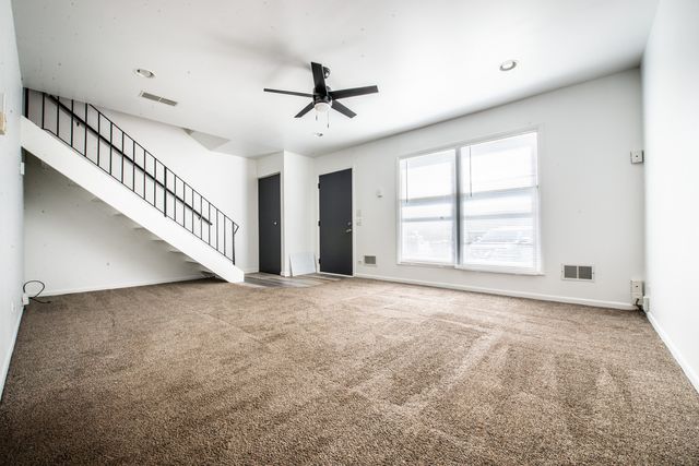 1799 Jamestown Circle, Hoffman Estates, IL 60169