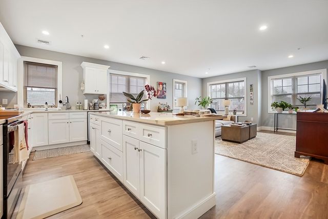 245 Bussey St 303, Dedham, MA 02026
