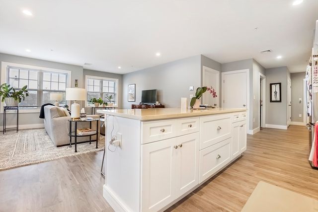 245 Bussey St 303, Dedham, MA 02026