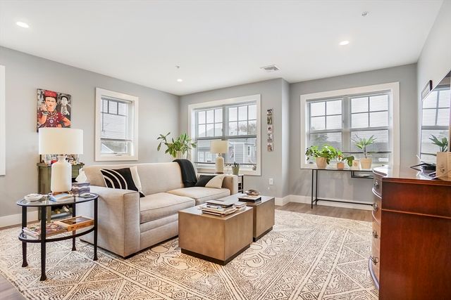 245 Bussey St 303, Dedham, MA 02026