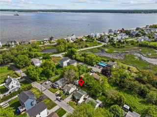 36 Dundas Avenue, Warwick, RI 02889