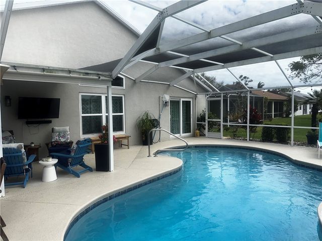 6275 33rd Manor, Vero Beach, FL 32966