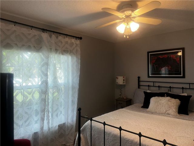 6275 33rd Manor, Vero Beach, FL 32966