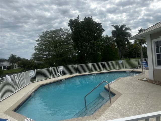 6275 33rd Manor, Vero Beach, FL 32966