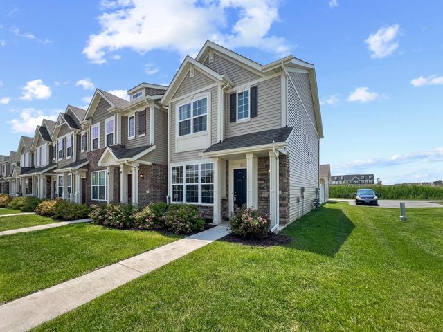 951 E 117th Place, Crown Point, IN 46307