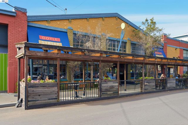 1250 Powell St 10, Emeryville, CA 94608