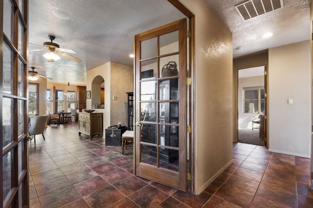 21 N Odette Court, Edgewood, NM 87015