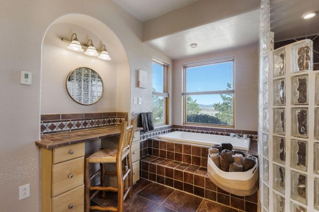 21 N Odette Court, Edgewood, NM 87015