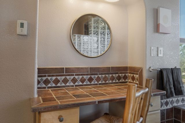 21 N Odette Court, Edgewood, NM 87015