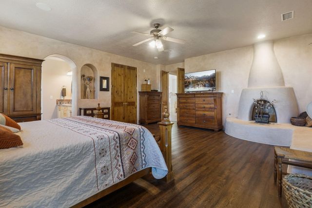 21 N Odette Court, Edgewood, NM 87015