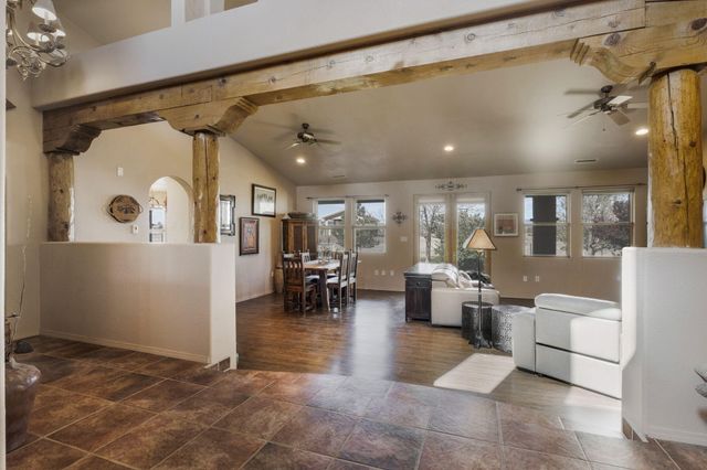 21 N Odette Court, Edgewood, NM 87015