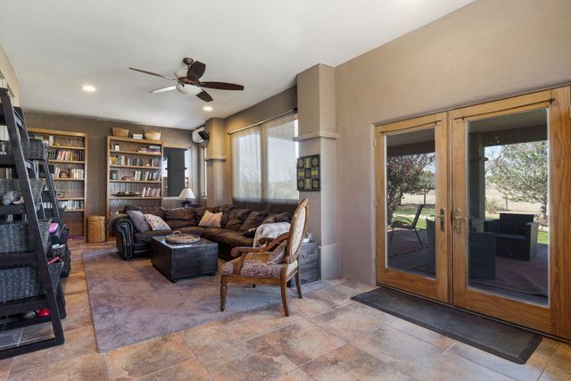 21 N Odette Court, Edgewood, NM 87015