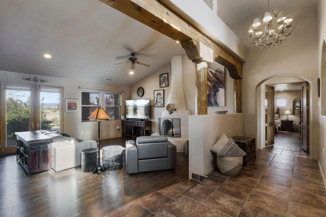 21 N Odette Court, Edgewood, NM 87015