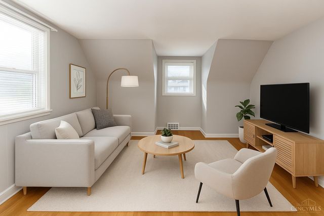 5618 Leumas Road, Green Twp, OH 45239