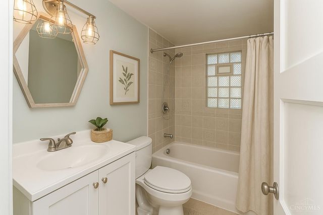 5618 Leumas Road, Green Twp, OH 45239