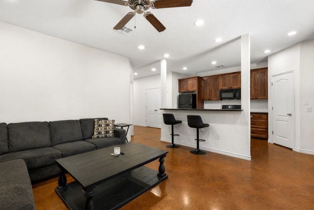 3309 S 3RD, Waco, TX 76706