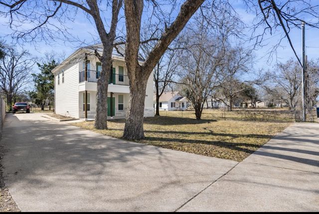 3309 S 3RD, Waco, TX 76706