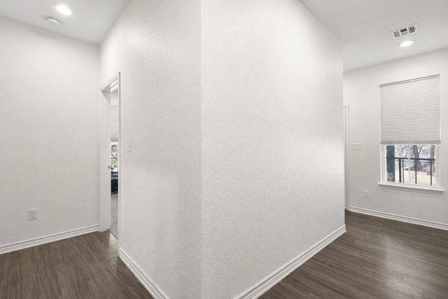 3309 S 3RD, Waco, TX 76706