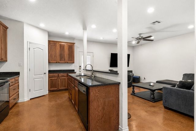 3309 S 3RD, Waco, TX 76706