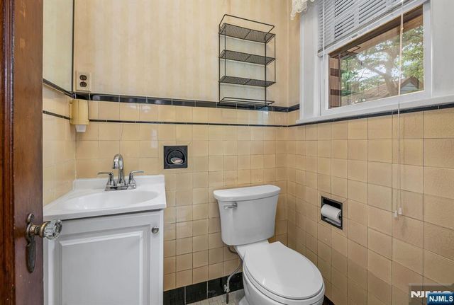 482 Standish Road, Teaneck, NJ 07666