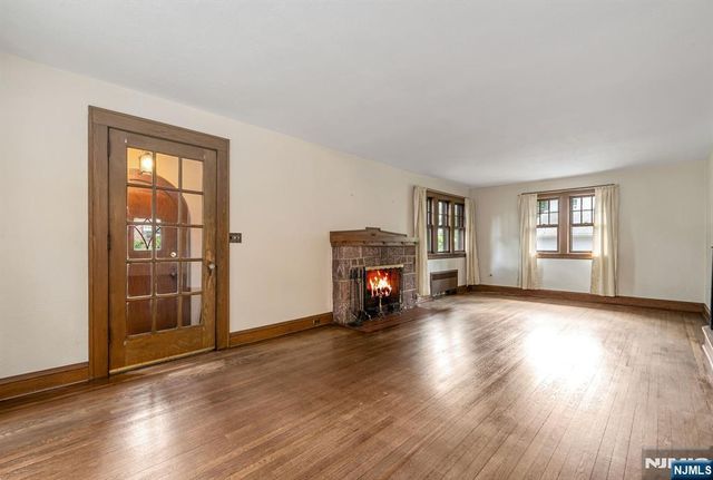 482 Standish Road, Teaneck, NJ 07666