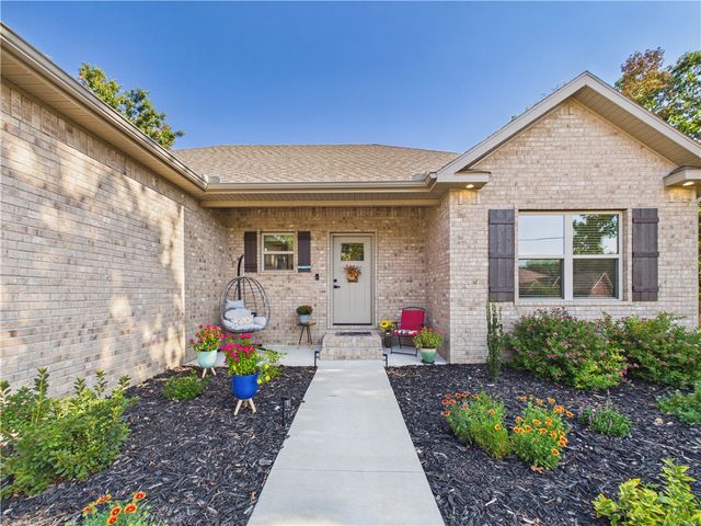 54 Perth Drive, Bella Vista, AR 72715