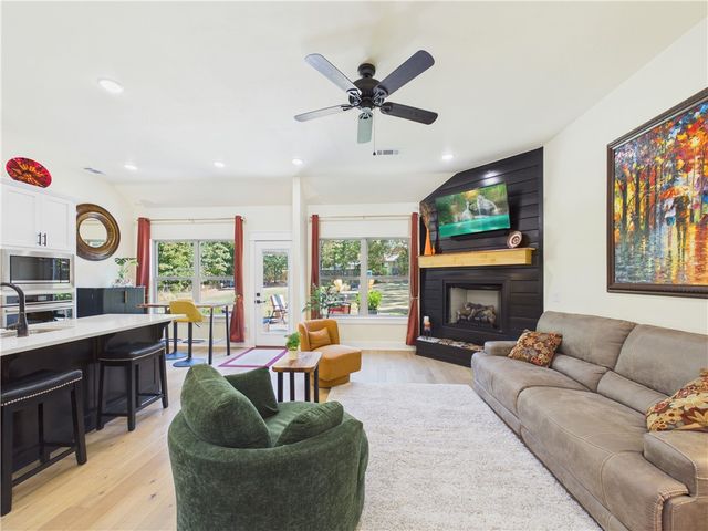 54 Perth Drive, Bella Vista, AR 72715