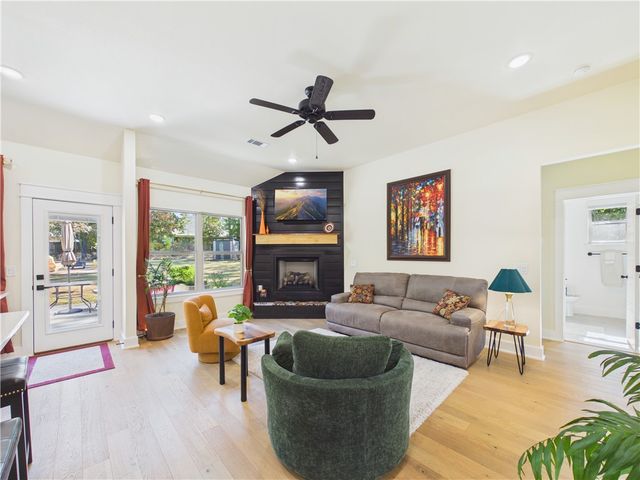 54 Perth Drive, Bella Vista, AR 72715