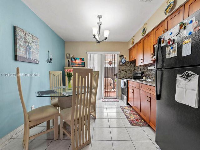 27 E 12th St, Hialeah, FL 33010