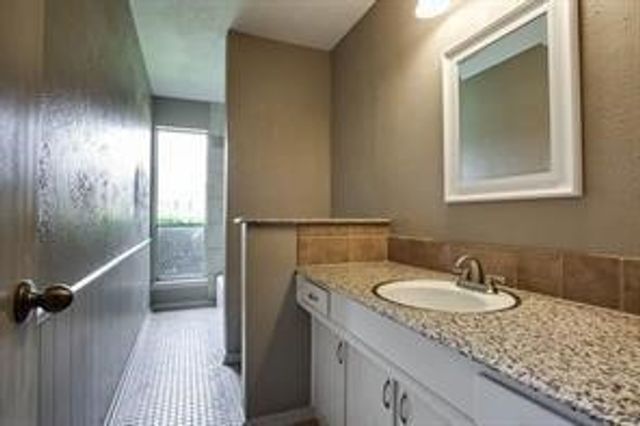 1400 Quill Drive, Plano, TX 75075