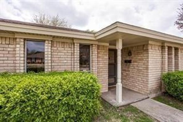 1400 Quill Drive, Plano, TX 75075