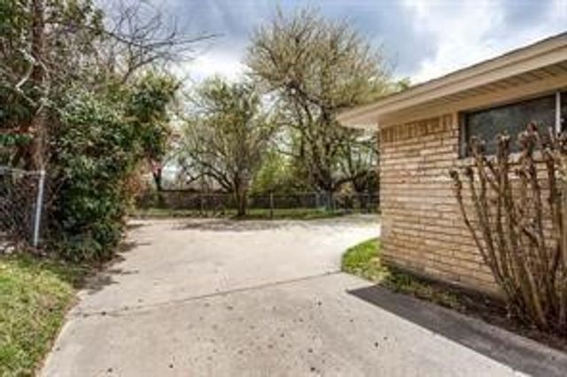 1400 Quill Drive, Plano, TX 75075