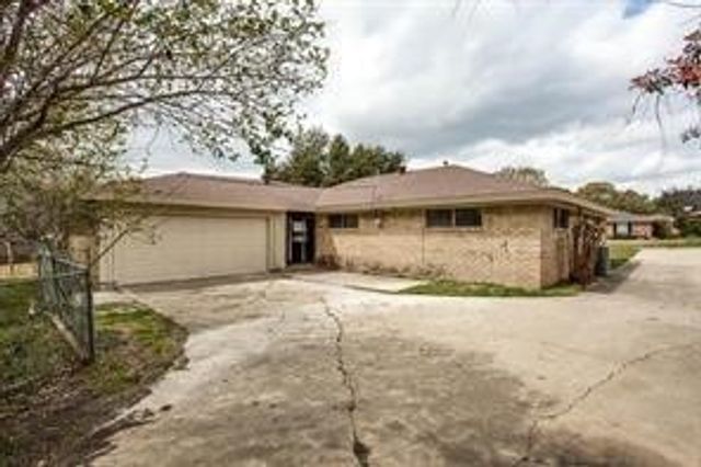 1400 Quill Drive, Plano, TX 75075