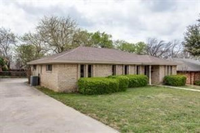 1400 Quill Drive, Plano, TX 75075