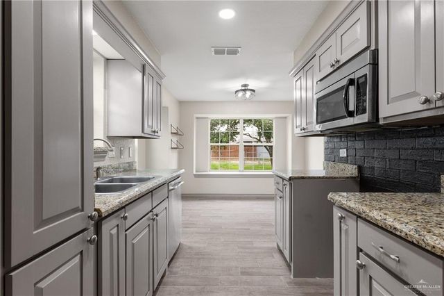 1802 W Arbor Street, Harlingen, TX 78552