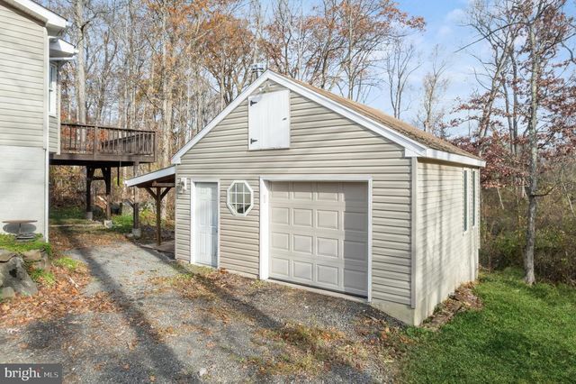 1545 OAK LN, Upper Black Eddy, PA 18972